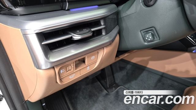 Hyundai Grandeur (GN7) 2,5 Gasoline 2WD Honors 2026 — фото 18