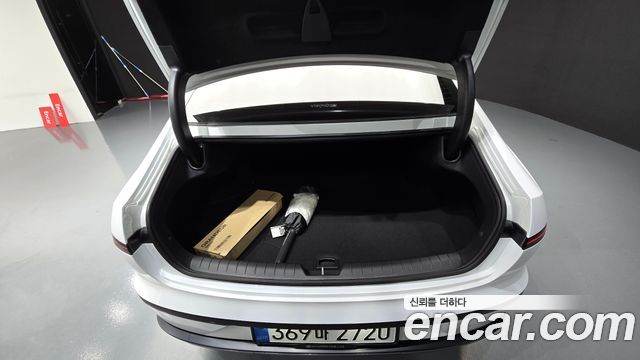Hyundai Grandeur (GN7) 2,5 Gasoline 2WD Honors 2026 — фото 29