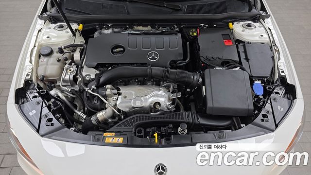 Mercedes-Benz A-Class (W177) A220 Hatchback 2022 — фото 6