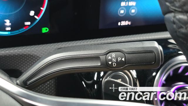 Mercedes-Benz A-Class (W177) A220 Hatchback 2022 — фото 9