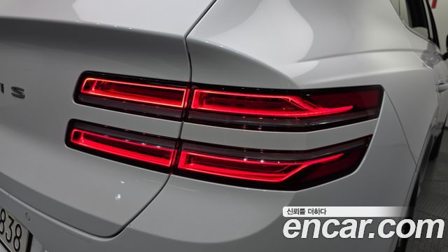 Genesis GV80 2.5T Gasoline 2WD 2024 — фото 23