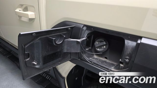 Kia Tasman 2.5T Gasoline 4WD X-Pro 2026 — фото 35