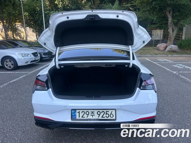 Hyundai Avante (CN7) 1.6 Inspiration 2022 — фото 9