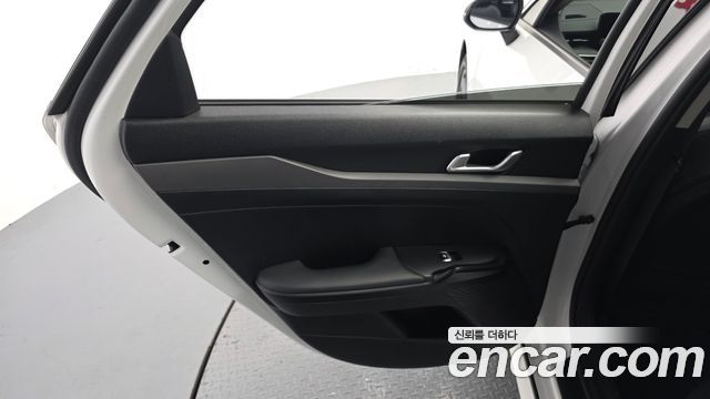 Kia K5 (III) 2.0 LPi(Rent) Trendy 2024 — фото 25