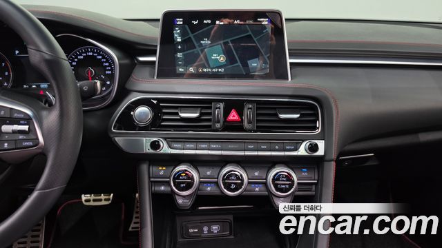 Genesis G70 2.0T Sport Package 2019 — фото 12