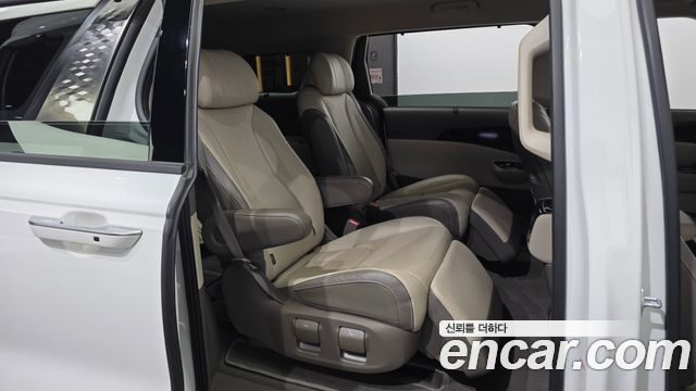 Kia Carnival (IV) Gasoline 7-Seater Signature 2023 — фото 12