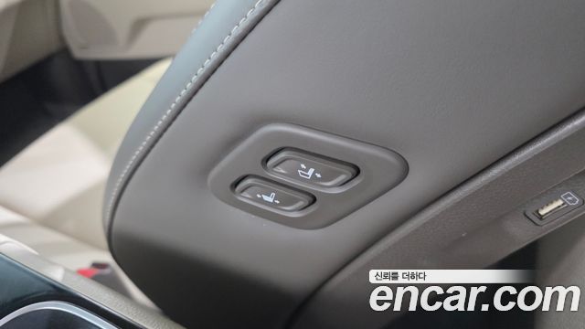 Kia Carnival (IV) Gasoline 7-Seater Signature 2023 — фото 20