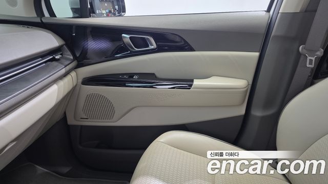 Kia Carnival (IV) Gasoline 7-Seater Signature 2023 — фото 25