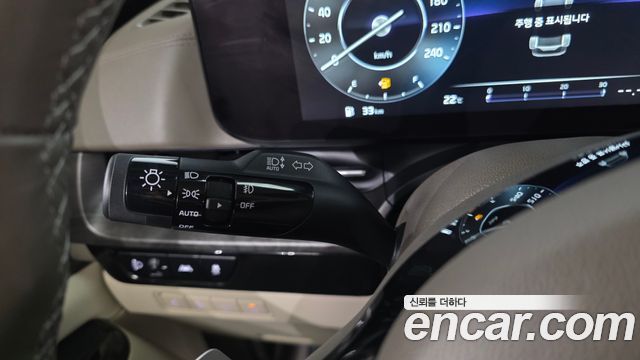 Kia Carnival (IV) Gasoline 7-Seater Signature 2023 — фото 38