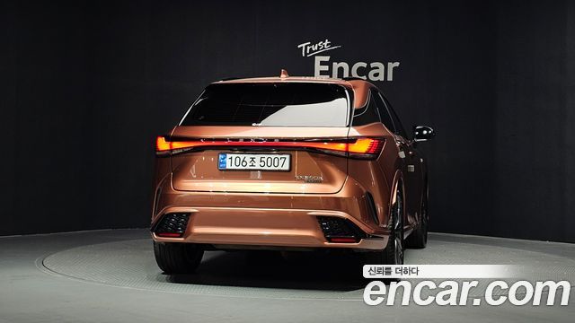 Lexus RX500h (V) F-Sport 2023 — фото 4