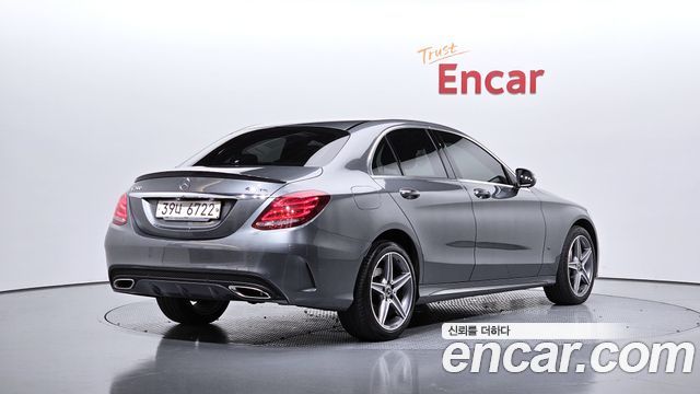Mercedes-Benz C-Class (W205) C200 4MATIC AMG Line 2018 — фото 2