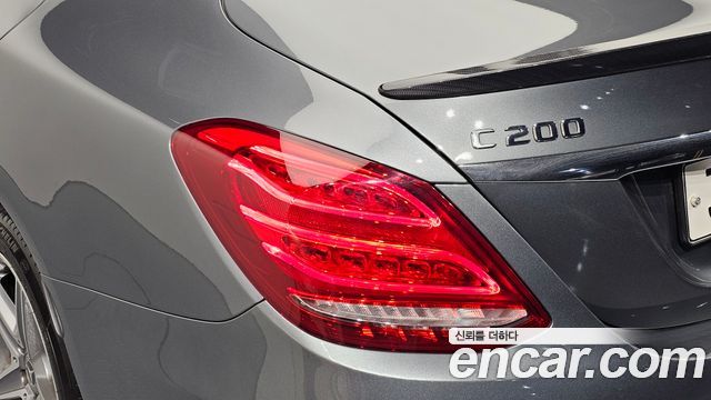 Mercedes-Benz C-Class (W205) C200 4MATIC AMG Line 2018 — фото 23