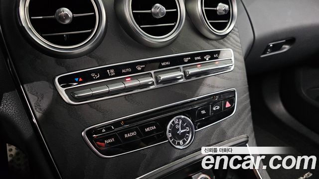 Mercedes-Benz C-Class (W205) C200 4MATIC AMG Line 2018 — фото 33