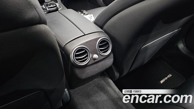 Mercedes-Benz C-Class (W205) C200 4MATIC AMG Line 2018 — фото 37