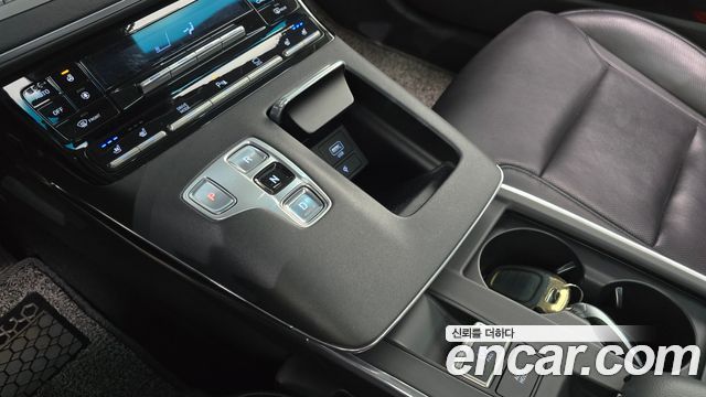 Hyundai Grandeur (IG) 3.0 LPi Rent Car Premium 2023 — фото 9