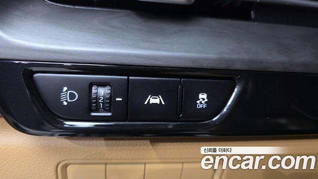 Kia Carnival (IV) Diesel 9-Seater Prestige 2021 — фото 13