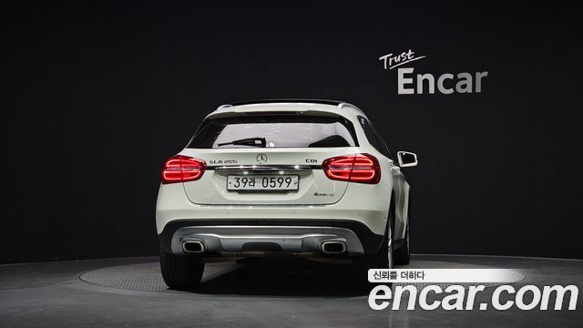 Mercedes-Benz GLA-Class (X156) GLA200 CDI 4MATIC 2015 — фото 4