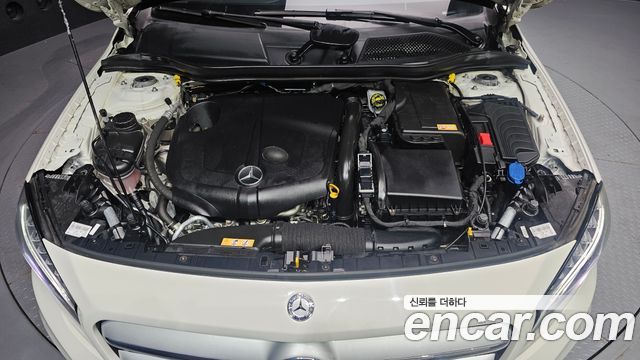 Mercedes-Benz GLA-Class (X156) GLA200 CDI 4MATIC 2015 — фото 6