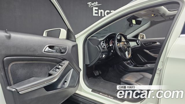 Mercedes-Benz GLA-Class (X156) GLA200 CDI 4MATIC 2015 — фото 10