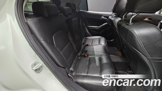 Mercedes-Benz GLA-Class (X156) GLA200 CDI 4MATIC 2015 — фото 12