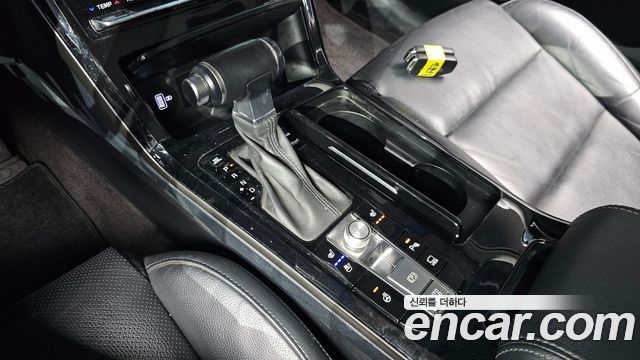 Kia K7 Premier 3.0 LPI Trendy(Rented Car) 2020 — фото 9