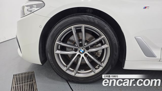 BMW 5 Series (G30) 520d M Sport Special Edition 2018 — фото 5