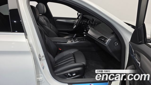 BMW 5 Series (G30) 520d M Sport Special Edition 2018 — фото 11