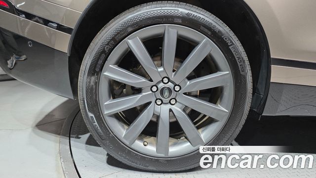 Land Rover Range Rover Velar 3.0 D300 R-Dynamic HSE 2018 — фото 5