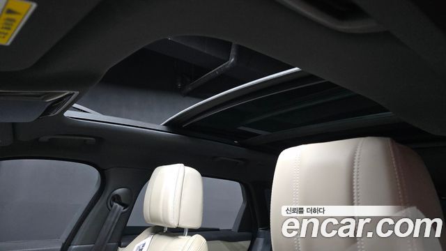 Land Rover Range Rover Velar 3.0 D300 R-Dynamic HSE 2018 — фото 19