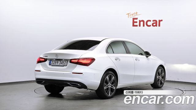Mercedes-Benz A-Class (W177) A220 Sedan 2026 — фото 2