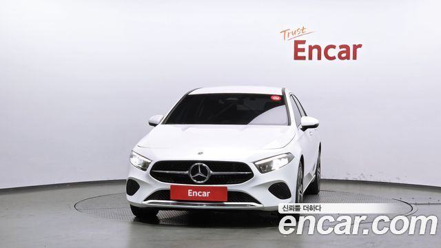Mercedes-Benz A-Class (W177) A220 Sedan 2026 — фото 3