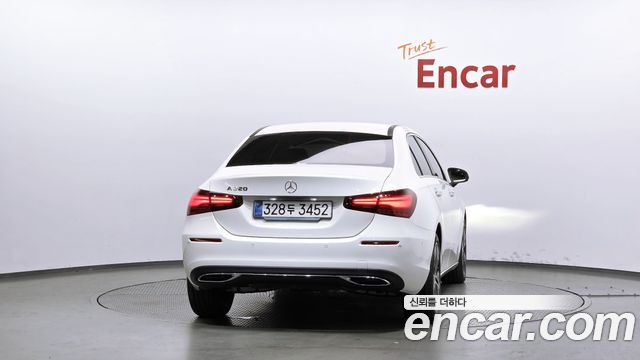 Mercedes-Benz A-Class (W177) A220 Sedan 2026 — фото 4