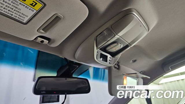 KG Mobility (SsangYong) Korando Turismo 4WD GT 9-seater 2015 — фото 21