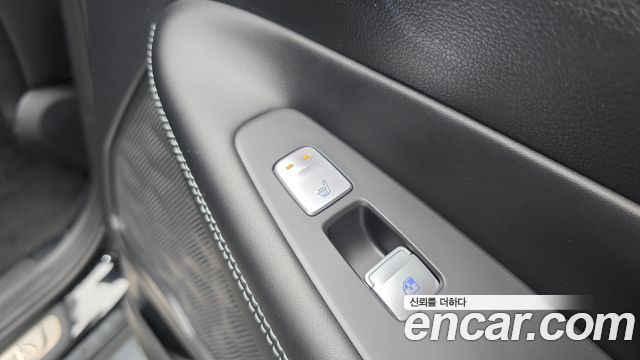 Hyundai Santa Fe Gasoline 2.5T 2WD Calligraphy 2023 — фото 18