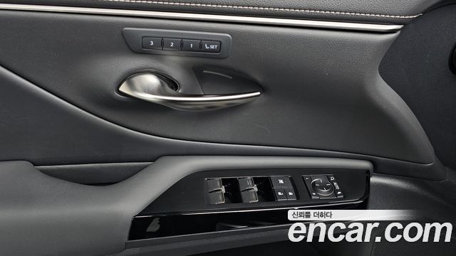 Lexus ES300h (VII) Luxury Plus 2025 — фото 19