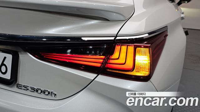 Lexus ES300h (VII) Luxury Plus 2025 — фото 23