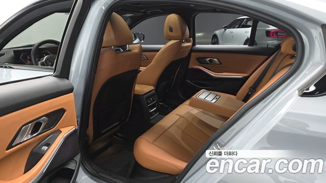 BMW 3 Series (G20) 320i M Sport 2023 — фото 11