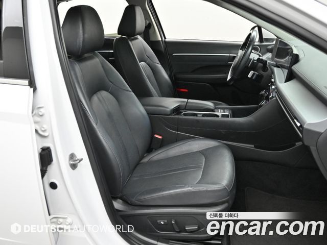 Hyundai Sonata The Edge (DN8) 2.0 Exclusive 2024 — фото 15
