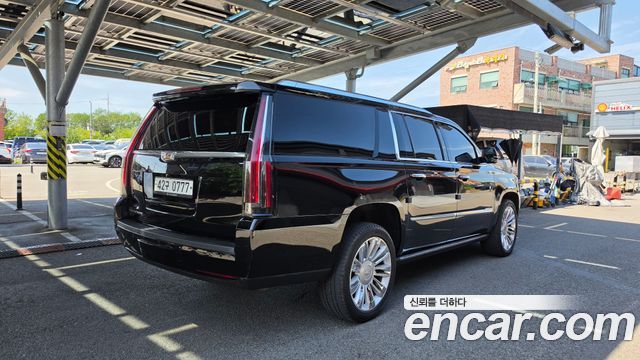 Cadillac Escalade 6.2 ESV 4th 2016 — фото 2