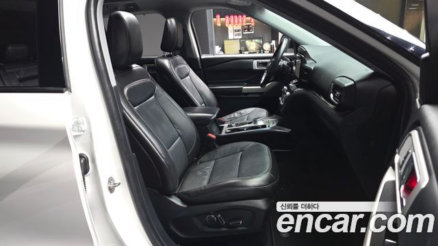 Ford Explorer (VI) 2.3 LimIted 4WD 2020 — фото 11