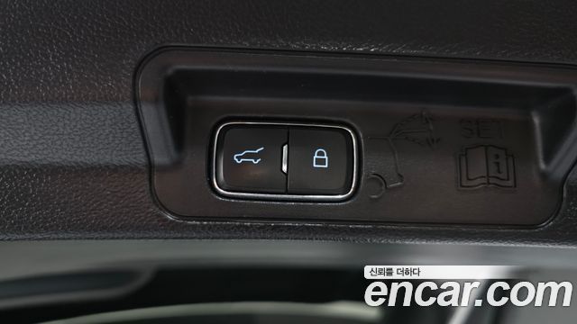 Ford Explorer (VI) 2.3 LimIted 4WD 2020 — фото 28