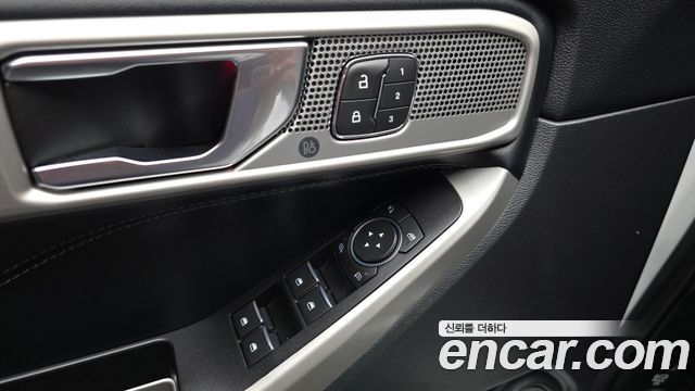 Ford Explorer (VI) 2.3 LimIted 4WD 2020 — фото 30