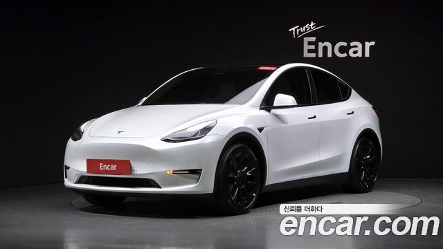 Tesla Model Y Long Range AWD 2021 — фото 11
