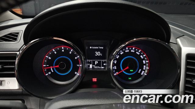 KG Mobility (SsangYong) Tivoli LX 2WD DLX 2015 — фото 8