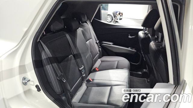 KG Mobility (SsangYong) Tivoli LX 2WD DLX 2015 — фото 11