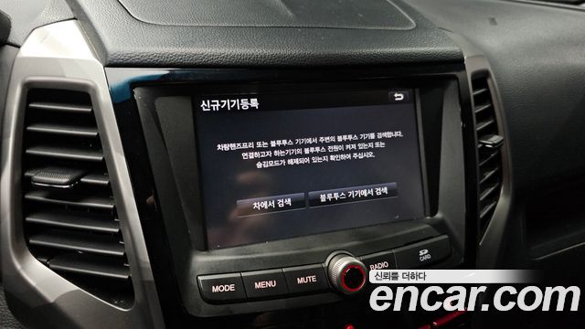 KG Mobility (SsangYong) Tivoli LX 2WD DLX 2015 — фото 15