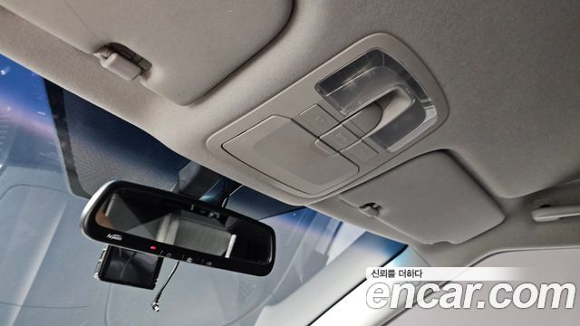 KG Mobility (SsangYong) Tivoli LX 2WD DLX 2015 — фото 18