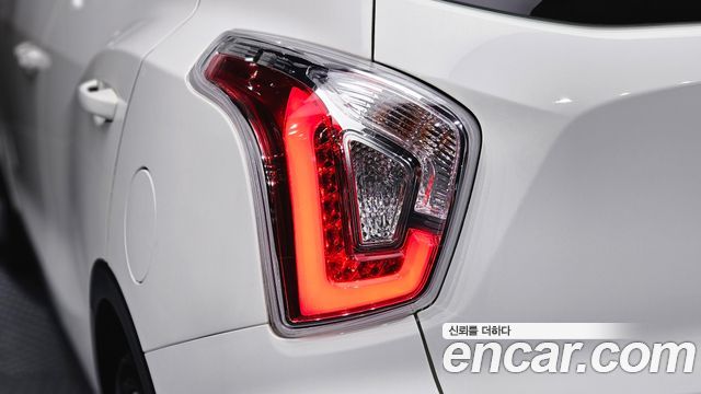 KG Mobility (SsangYong) Tivoli LX 2WD DLX 2015 — фото 23