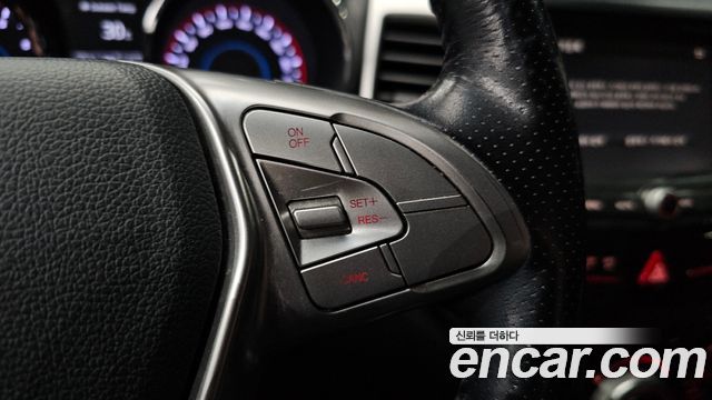 KG Mobility (SsangYong) Tivoli LX 2WD DLX 2015 — фото 28