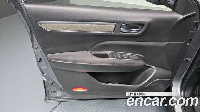 Renault Korea QM6 2.0 GDe PREMIERE 2WD 2023 — фото 24